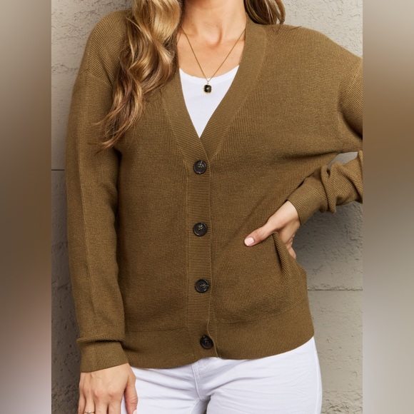 NWT Zenana Kiss Me Tonight Button Down Grandpa Cardigan in Olive Green - Picture 3 of 7